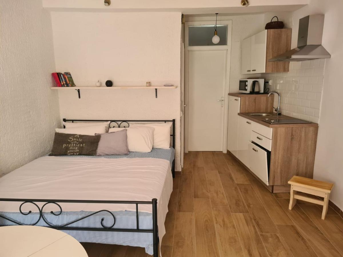 Studio Apartman Lidija شيبينيك المظهر الخارجي الصورة